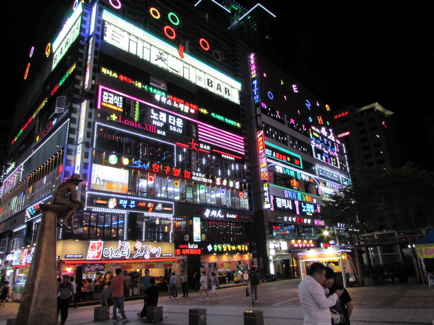 동탄 북광장 주말 밤 화려한 유흥가 모습!